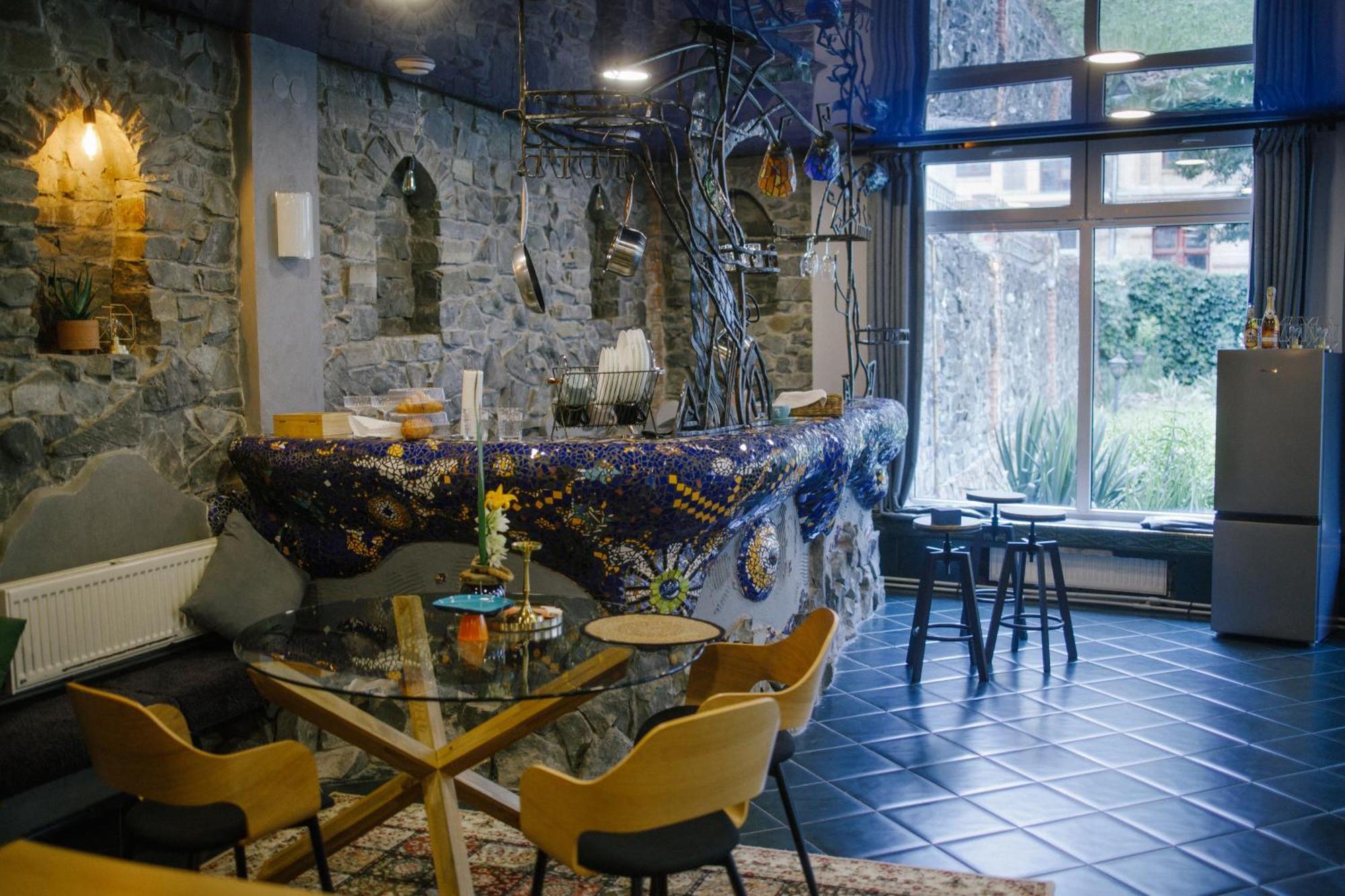 Gaudi Apartment In إلفيف المظهر الخارجي الصورة